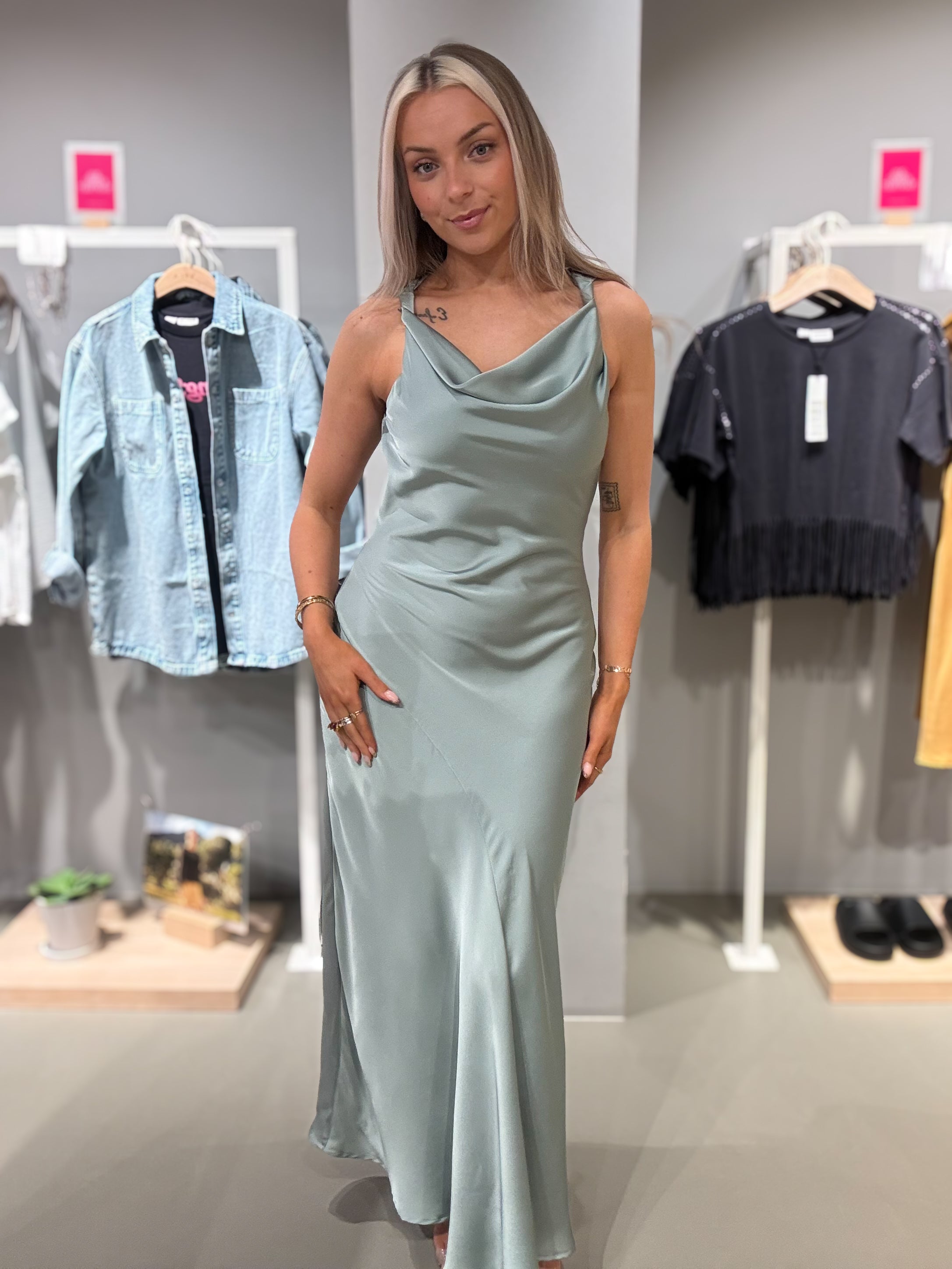 VIBEA Long Dress - Green Milieu